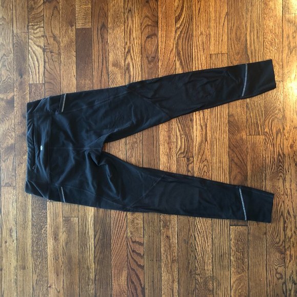 🍄3/$20 SzS Athleta Relay 2.0 Leggings Black - Picture 2 of 6